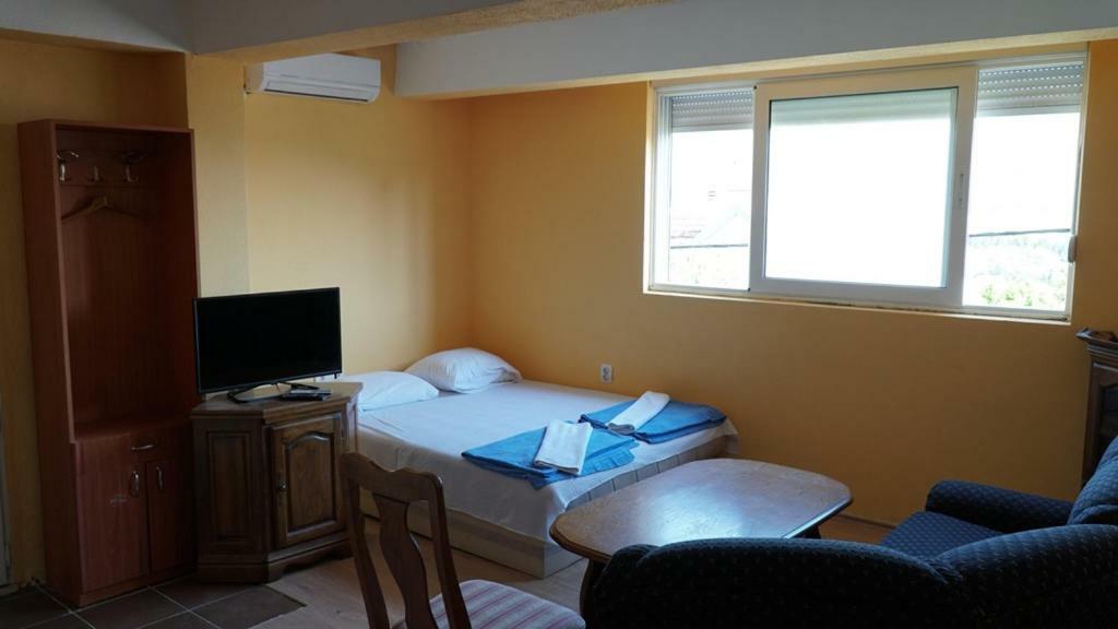 M2 Apartmani Требинє Екстер'єр фото